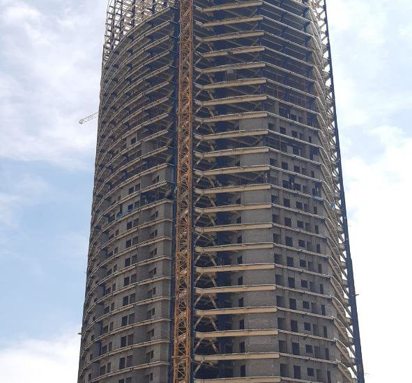 121 متر برج سوم نیروزمینی ارتش